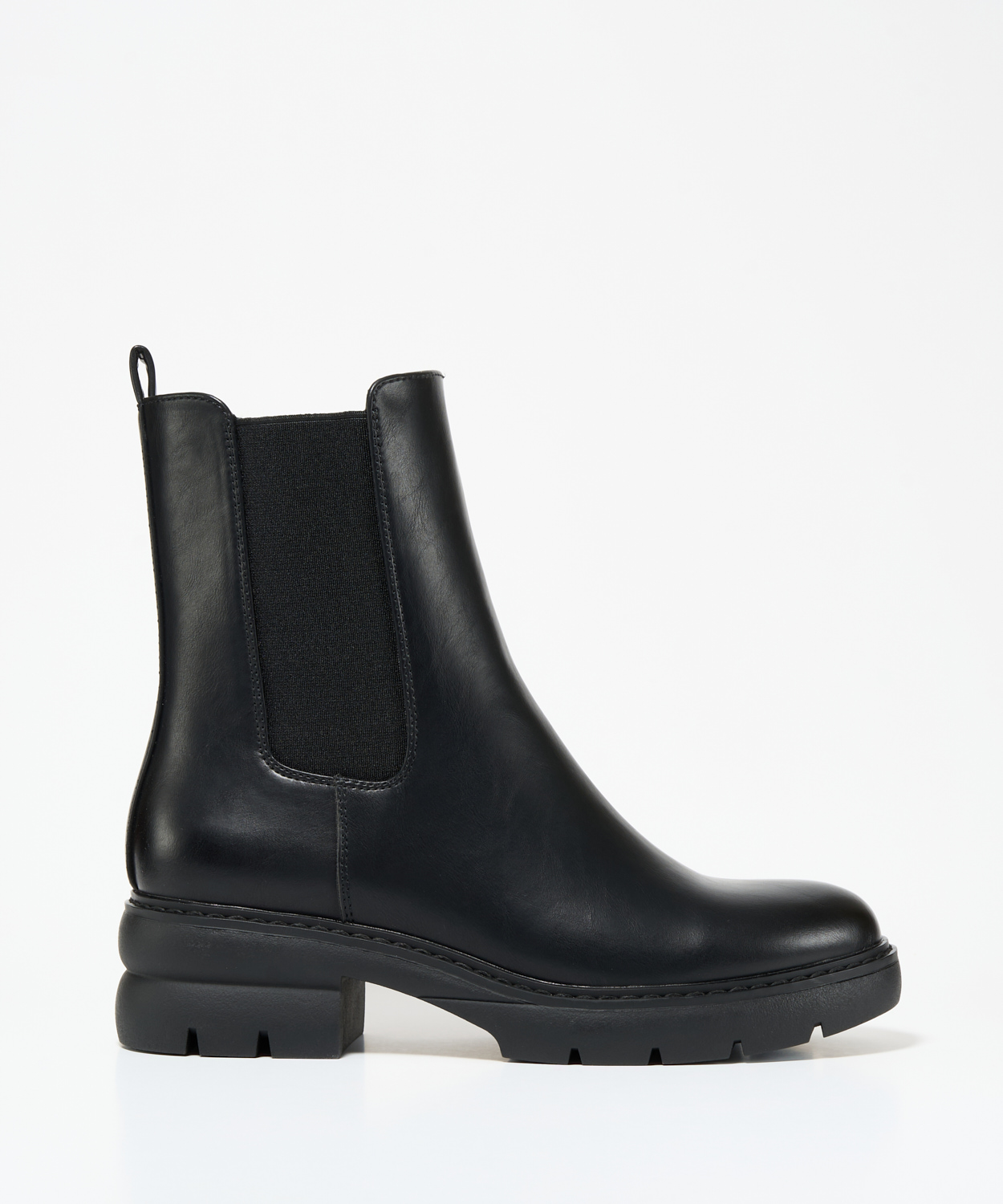 Botim Chelsea image number null